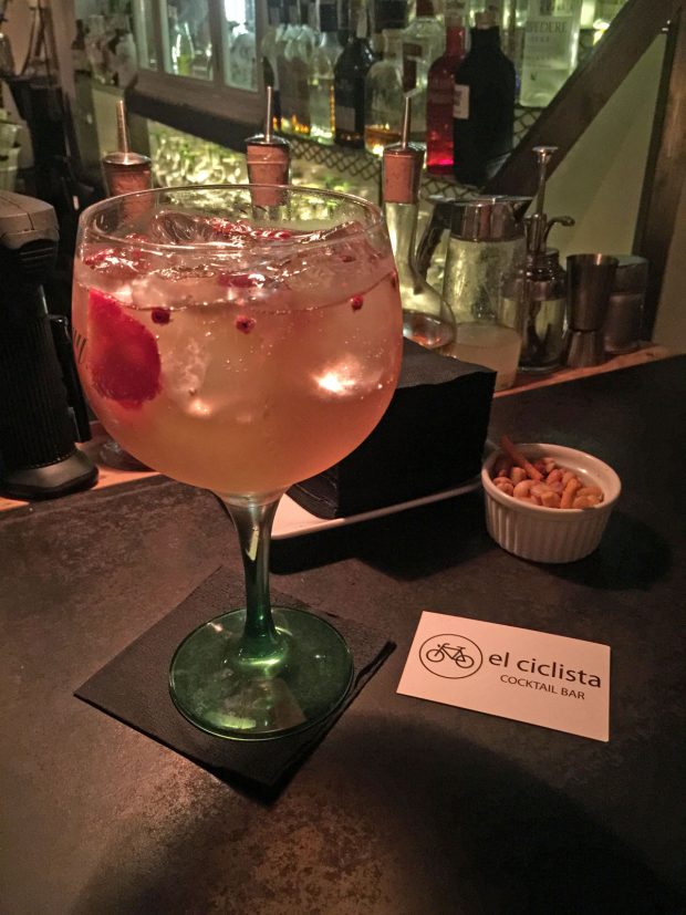 Gin & Tonic at El Ciclista cocktail bar